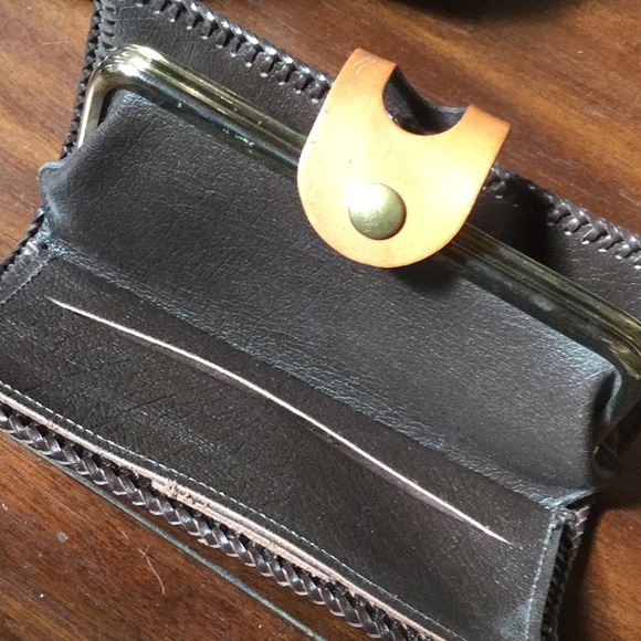 Vintage clutch tooled wallet travel cowgirl rodeo chic farmer’s market chic - Picture 3 of 7